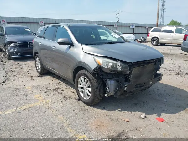 5XYPG4A3XGG081538 2016 KIA SORENTO - Image 1