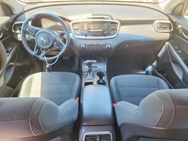 5XYPG4A3XGG082284 2016 KIA SORENTO - Image 8