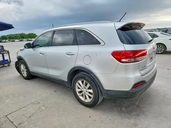 5XYPG4A3XGG088196 2016 KIA SORENTO - Image 2
