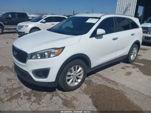 5XYPG4A3XGG088456 2016 KIA SORENTO - Image 2
