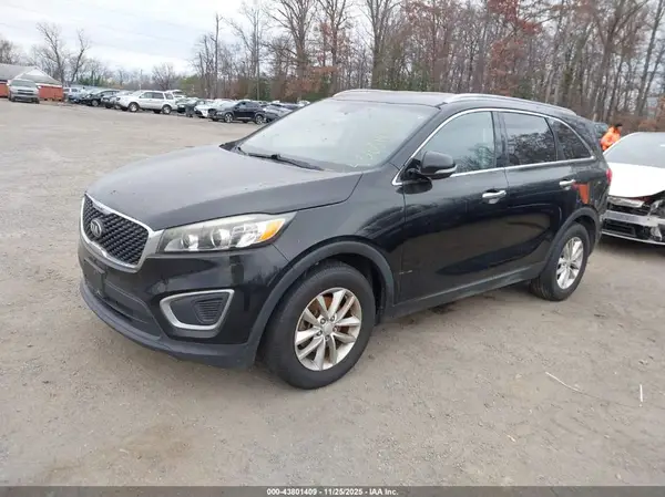 5XYPG4A3XGG089428 2016 KIA SORENTO - Image 2