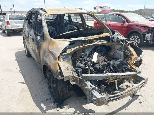 5XYPG4A3XGG089459 2016 KIA SORENTO - Image 1