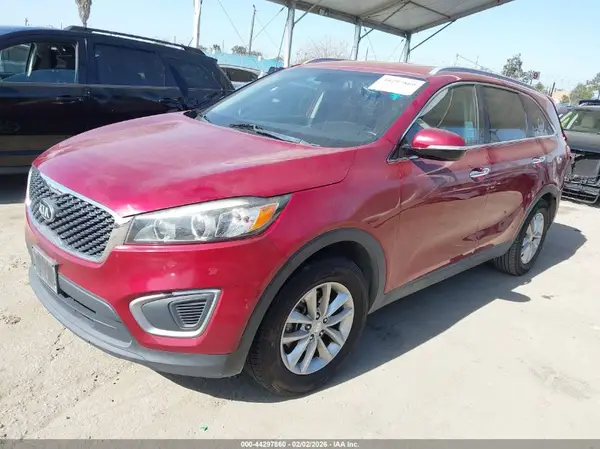5XYPG4A3XGG091227 2016 KIA SORENTO - Image 2