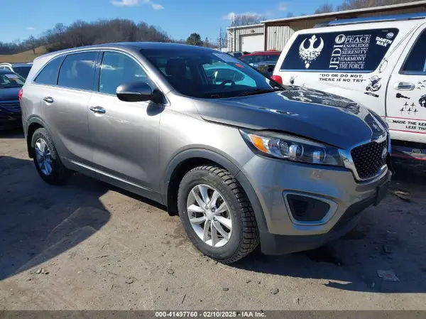 5XYPG4A3XGG096959 2016 KIA SORENTO - Image 1