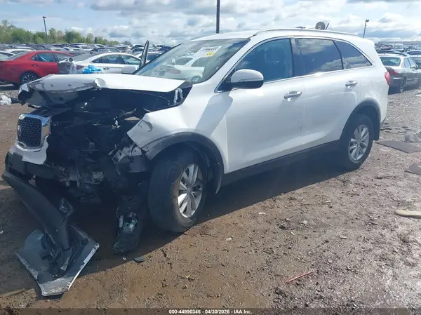 5XYPG4A3XGG098209 2016 KIA SORENTO - Image 2