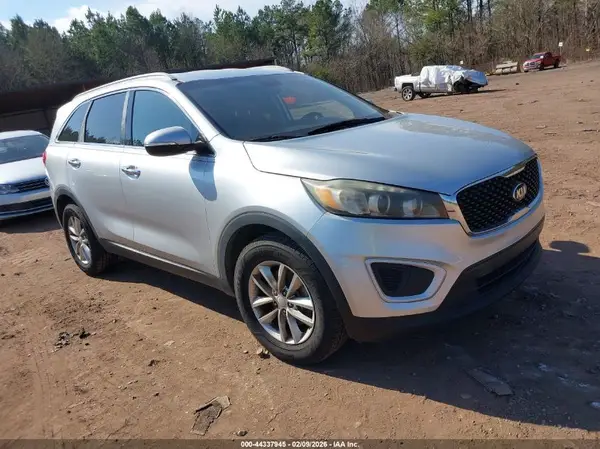 5XYPG4A3XGG098260 2016 KIA SORENTO - Image 1