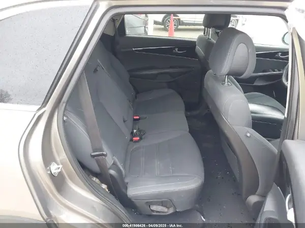 5XYPG4A3XGG103487 2016 KIA SORENTO - Image 8