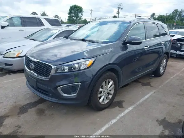 5XYPG4A3XGG117695 2016 KIA SORENTO - Image 2
