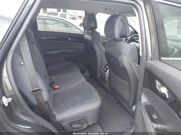 5XYPG4A3XGG117695 2016 KIA SORENTO - Image 8