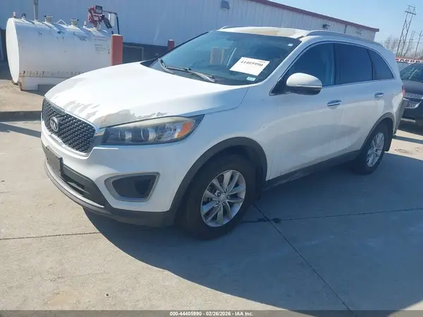 5XYPG4A3XGG119382 2016 KIA SORENTO - Image 2