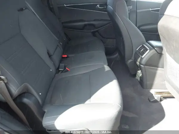 5XYPG4A3XGG120502 2016 KIA SORENTO - Image 8