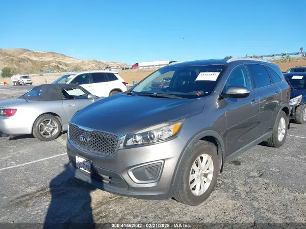 5XYPG4A3XGG120788 2016 KIA SORENTO - Image 2