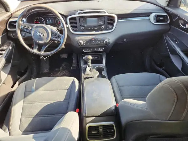 5XYPG4A3XGG123688 2016 KIA SORENTO - Image 8