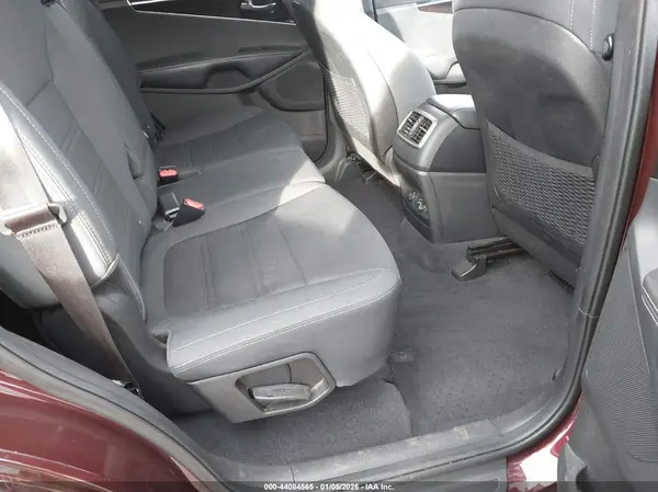 5XYPG4A3XGG123884 2016 KIA SORENTO - Image 8