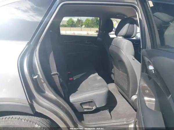 5XYPG4A3XGG126719 2016 KIA SORENTO - Image 8