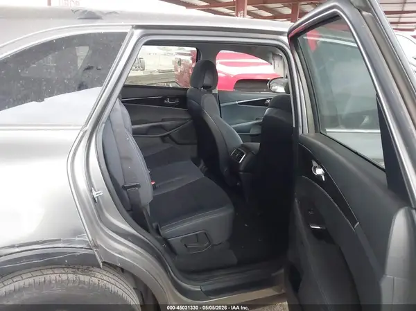 5XYPG4A3XGG139485 2016 KIA SORENTO - Image 8