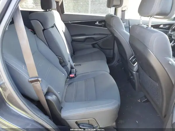 5XYPG4A3XGG152981 2016 KIA SORENTO - Image 8