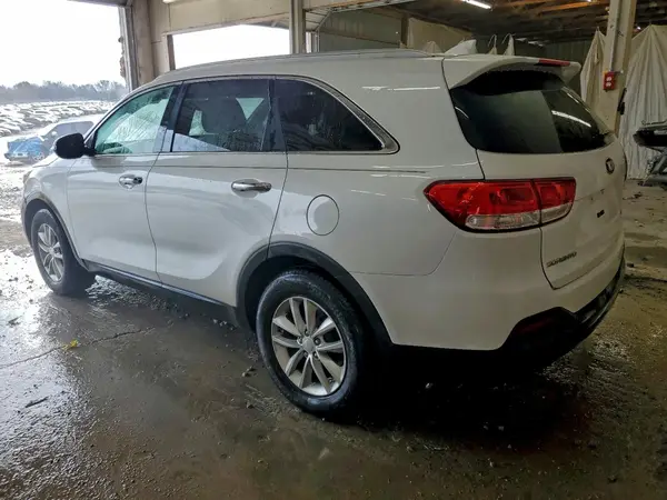 5XYPG4A3XGG157579 2016 KIA SORENTO - Image 2