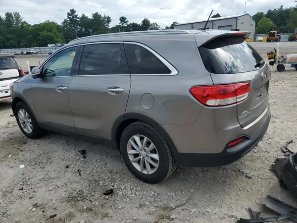 5XYPG4A3XGG173569 2016 KIA SORENTO - Image 2