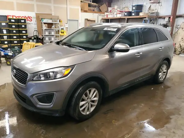 5XYPG4A3XGG180957 2016 KIA SORENTO - Image 1