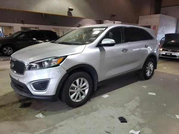 5XYPG4A3XHG187733 2017 KIA SORENTO - Image 1