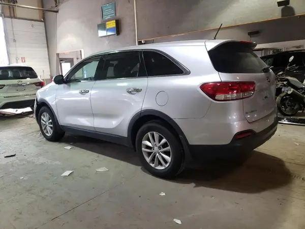 5XYPG4A3XHG187733 2017 KIA SORENTO - Image 2