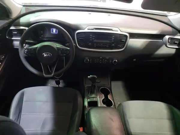 5XYPG4A3XHG187733 2017 KIA SORENTO - Image 8
