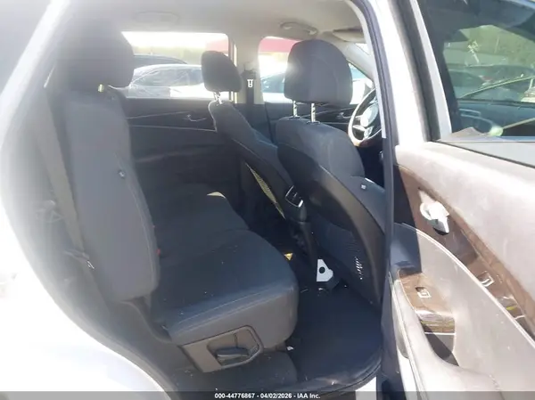 5XYPG4A3XHG187814 2017 KIA SORENTO - Image 8