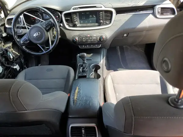 5XYPG4A3XHG192088 2017 KIA SORENTO - Image 8