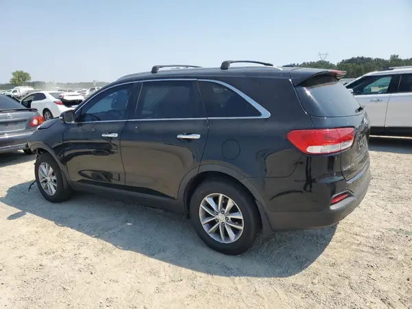 5XYPG4A3XHG193743 2017 KIA SORENTO - Image 2