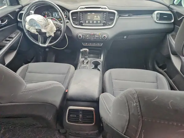 5XYPG4A3XHG206670 2017 KIA SORENTO - Image 8