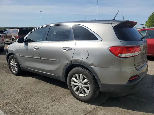 5XYPG4A3XHG210900 2017 KIA SORENTO - Image 2