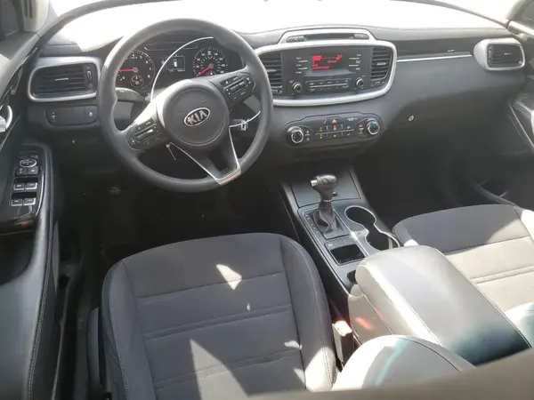 5XYPG4A3XHG210900 2017 KIA SORENTO - Image 8