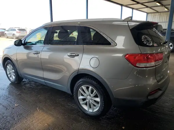 5XYPG4A3XHG219614 2017 KIA SORENTO - Image 2