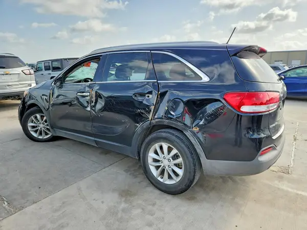 5XYPG4A3XHG220617 2017 KIA SORENTO - Image 2