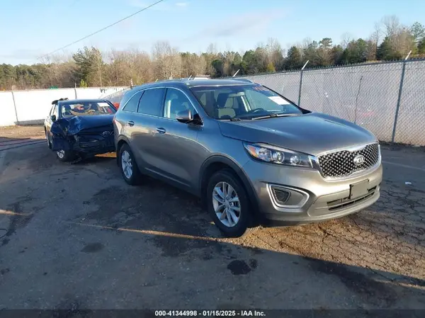 5XYPG4A3XHG221623 2017 KIA SORENTO - Image 1