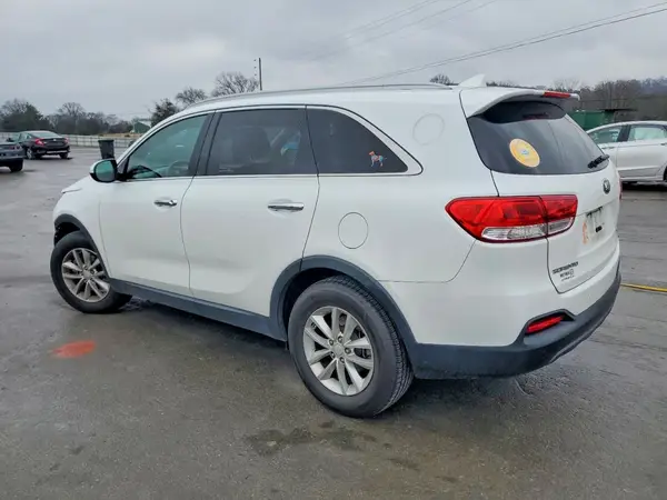 5XYPG4A3XHG235019 2017 KIA SORENTO - Image 2