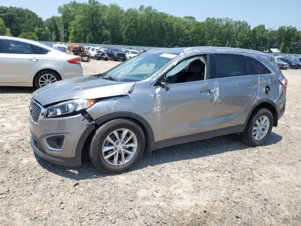 5XYPG4A3XHG239975 2017 KIA SORENTO - Image 1