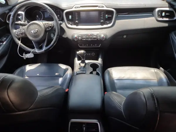 5XYPG4A3XHG239975 2017 KIA SORENTO - Image 8