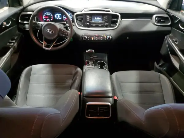 5XYPG4A3XHG245839 2017 KIA SORENTO - Image 8