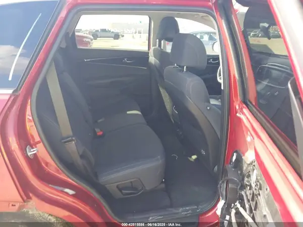 5XYPG4A3XHG248014 2017 KIA SORENTO - Image 8