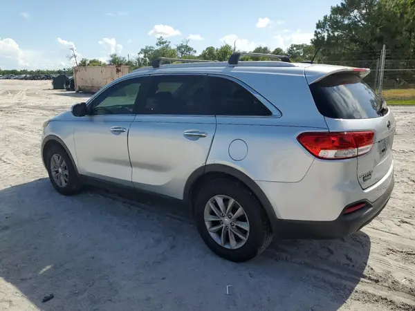 5XYPG4A3XHG262205 2017 KIA SORENTO - Image 2