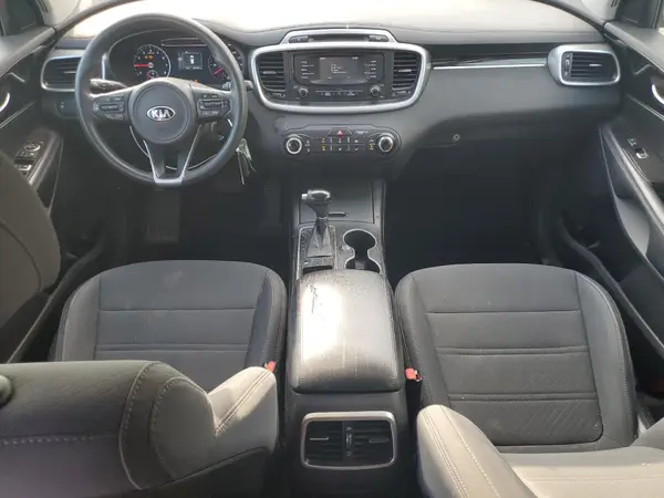 5XYPG4A3XHG268957 2017 KIA SORENTO - Image 8