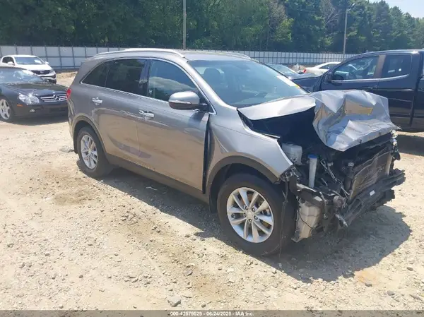 5XYPG4A3XHG271647 2017 KIA SORENTO - Image 1