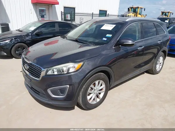 5XYPG4A3XHG274953 2017 KIA SORENTO - Image 2