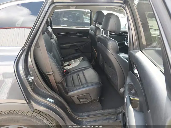 5XYPG4A3XHG274953 2017 KIA SORENTO - Image 8
