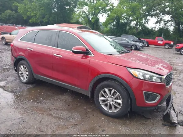 5XYPG4A3XHG275360 2017 KIA SORENTO - Image 1