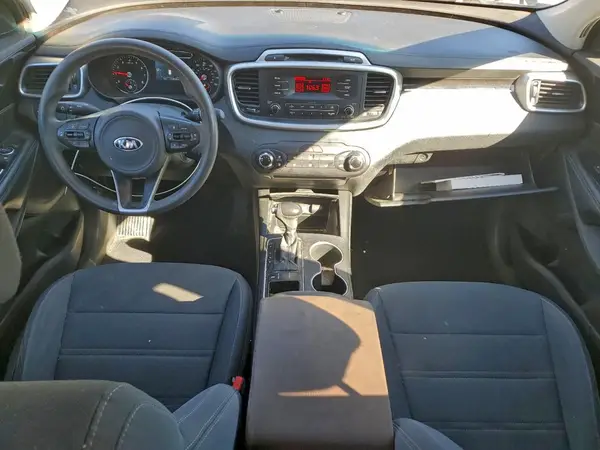 5XYPG4A3XHG279800 2017 KIA SORENTO - Image 8