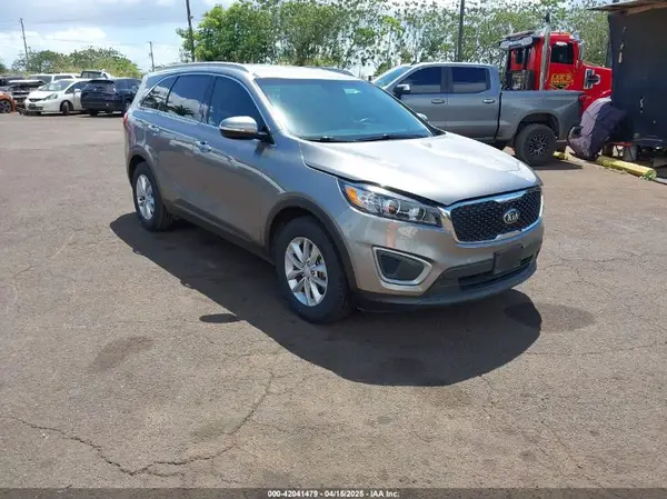 5XYPG4A3XHG279909 2017 KIA SORENTO - Image 1
