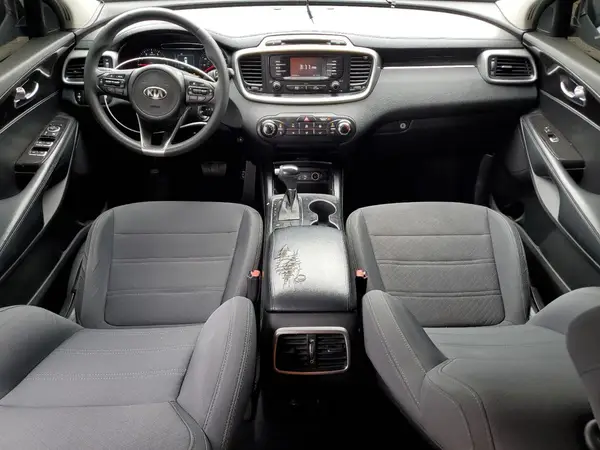 5XYPG4A3XHG301455 2017 KIA SORENTO - Image 8
